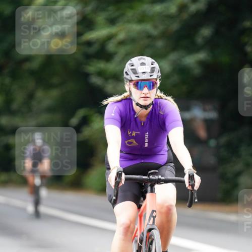 14.09.2025 - Stadtparktriathlon Michael Burmester http://msf.ph/oto/8913169 14.09.2025 11:53:03 Radfahren 944, 963, 997, 1018, 1033, 1085, 1125 meine-sportfotos.de