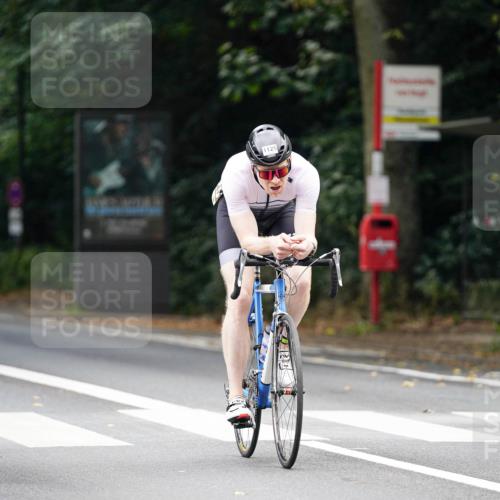 14.09.2025 - Stadtparktriathlon Michael Burmester http://msf.ph/oto/8913177 14.09.2025 11:53:08 Radfahren 944, 963, 1017, 1018, 1033, 1047, 1085, 1125 meine-sportfotos.de
