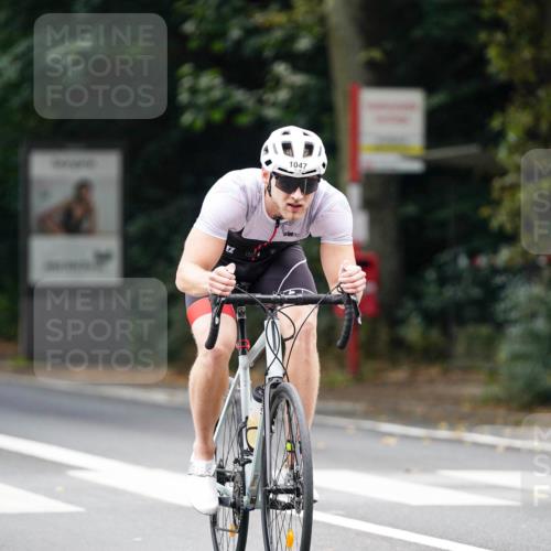 14.09.2025 - Stadtparktriathlon Michael Burmester http://msf.ph/oto/8913180 14.09.2025 11:53:14 Radfahren 944, 946, 963, 1017, 1039, 1047, 1064, 1085, 1125 meine-sportfotos.de