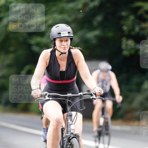 14.09.2025 - Stadtparktriathlon Michael Burmester http://msf.ph/oto/8913183 14.09.2025 11:53:15 Radfahren 946, 1017, 1039, 1047, 1064, 1085, 1125 meine-sportfotos.de