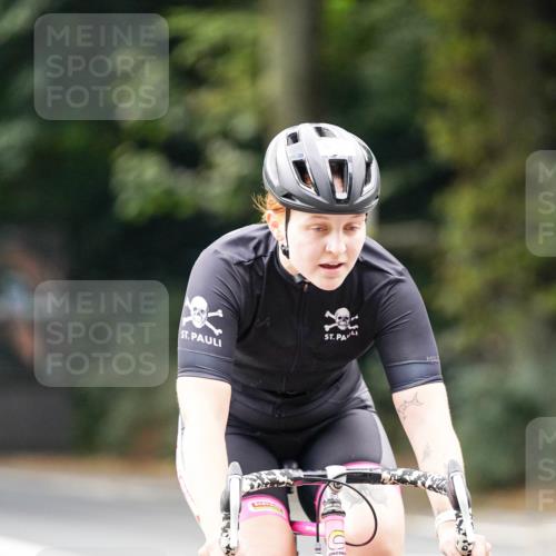 14.09.2025 - Stadtparktriathlon Michael Burmester http://msf.ph/oto/8913195 14.09.2025 11:53:30 Radfahren 931, 981, 1178 meine-sportfotos.de