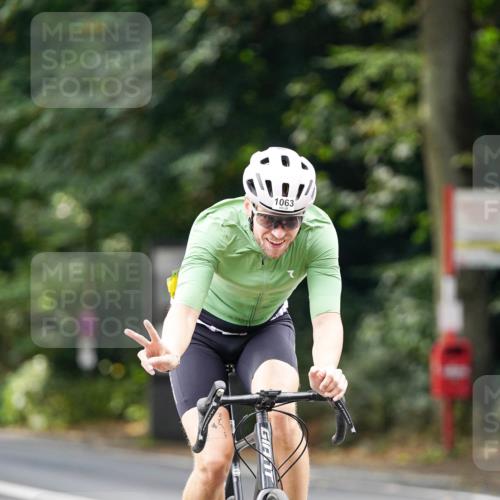 14.09.2025 - Stadtparktriathlon Michael Burmester http://msf.ph/oto/8913204 14.09.2025 11:53:41 Radfahren 981, 995, 1062, 1063, 1069 meine-sportfotos.de