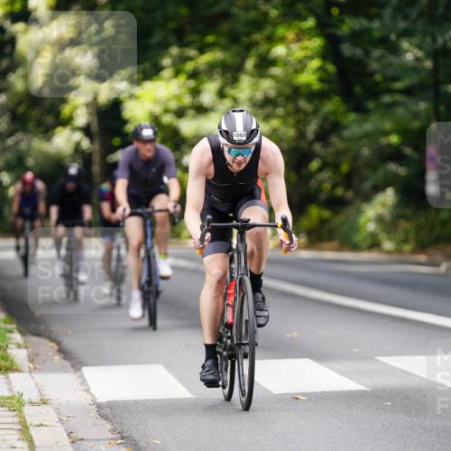 14.09.2025 - Stadtparktriathlon Michael Burmester http://msf.ph/oto/8913210 14.09.2025 11:53:48 Radfahren 995, 1031, 1046, 1062, 1069, 1086, 1099 meine-sportfotos.de