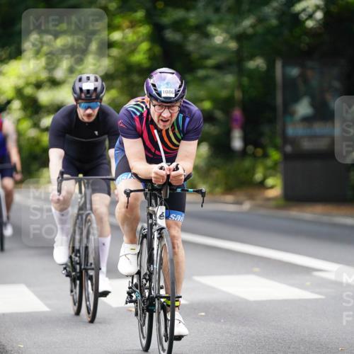14.09.2025 - Stadtparktriathlon Michael Burmester http://msf.ph/oto/8913215 14.09.2025 11:53:51 Radfahren 995, 1031, 1046, 1062, 1069, 1086, 1099 meine-sportfotos.de