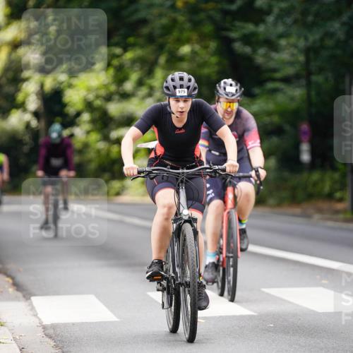 14.09.2025 - Stadtparktriathlon Michael Burmester http://msf.ph/oto/8913229 14.09.2025 11:54:07 Radfahren 975, 993, 1036, 1058, 1060, 1081, 1087, 1096, 1185 meine-sportfotos.de