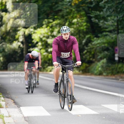 14.09.2025 - Stadtparktriathlon Michael Burmester http://msf.ph/oto/8913234 14.09.2025 11:54:11 Radfahren 975, 993, 1060, 1081, 1087, 1096 meine-sportfotos.de