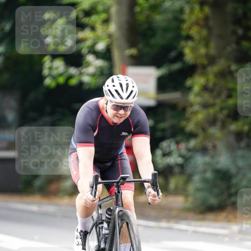 14.09.2025 - Stadtparktriathlon Michael Burmester http://msf.ph/oto/8913237 14.09.2025 11:54:14 Radfahren 975, 1060, 1081, 1087, 1096, 1209 meine-sportfotos.de