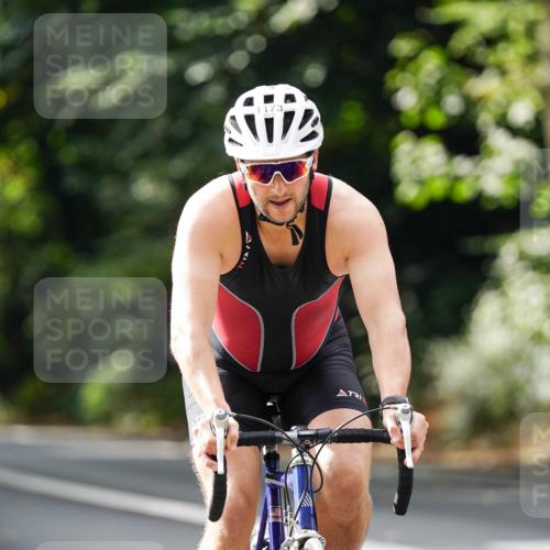 14.09.2025 - Stadtparktriathlon Michael Burmester http://msf.ph/oto/8913292 14.09.2025 11:55:45 Radfahren 955, 1049, 1056, 1092, 1164, 1173, 1174, 1186, 1194 meine-sportfotos.de