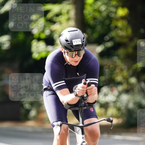 14.09.2025 - Stadtparktriathlon Michael Burmester http://msf.ph/oto/8913295 14.09.2025 11:55:49 Radfahren 984, 998, 1056, 1173, 1174, 1194 meine-sportfotos.de