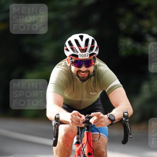 14.09.2025 - Stadtparktriathlon Michael Burmester http://msf.ph/oto/8913313 14.09.2025 11:56:06 Radfahren 937, 1014, 1082, 1113, 1214 meine-sportfotos.de