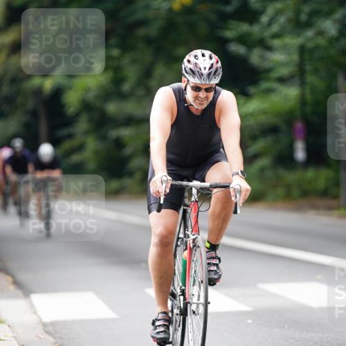 14.09.2025 - Stadtparktriathlon Michael Burmester http://msf.ph/oto/8913318 14.09.2025 11:56:10 Radfahren 937, 1014, 1022, 1082, 1089, 1113, 1170, 1214 meine-sportfotos.de