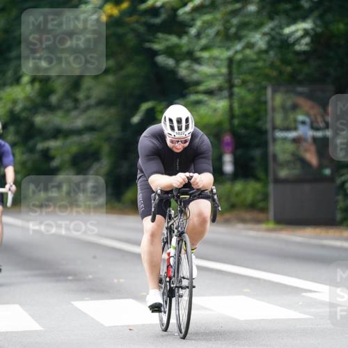 14.09.2025 - Stadtparktriathlon Michael Burmester http://msf.ph/oto/8913322 14.09.2025 11:56:13 Radfahren 1014, 1022, 1089, 1170, 1214 meine-sportfotos.de