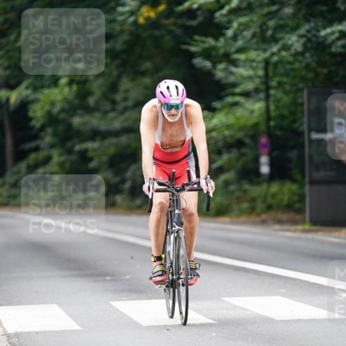14.09.2025 - Stadtparktriathlon Michael Burmester http://msf.ph/oto/8913326 14.09.2025 11:56:16 Radfahren 1014, 1022, 1089, 1170, 1214 meine-sportfotos.de