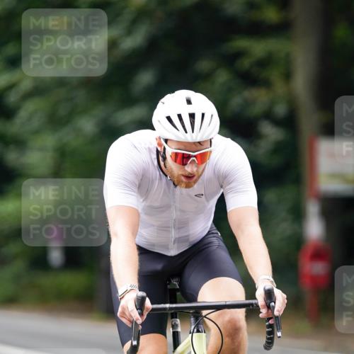 14.09.2025 - Stadtparktriathlon Michael Burmester http://msf.ph/oto/8913336 14.09.2025 11:56:37 Radfahren 949, 960, 964, 1023, 1053, 1071, 1133, 1144, 1172 meine-sportfotos.de