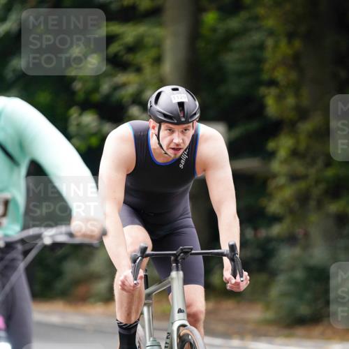 14.09.2025 - Stadtparktriathlon Michael Burmester http://msf.ph/oto/8913363 14.09.2025 11:57:08 Radfahren 952, 1016, 1050, 1129, 1146, 1189, 1205 meine-sportfotos.de
