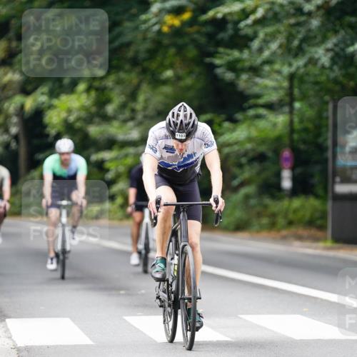 14.09.2025 - Stadtparktriathlon Michael Burmester http://msf.ph/oto/8913382 14.09.2025 11:57:29 Radfahren 1026, 1061, 1075, 1103, 1124, 1139, 1147 meine-sportfotos.de