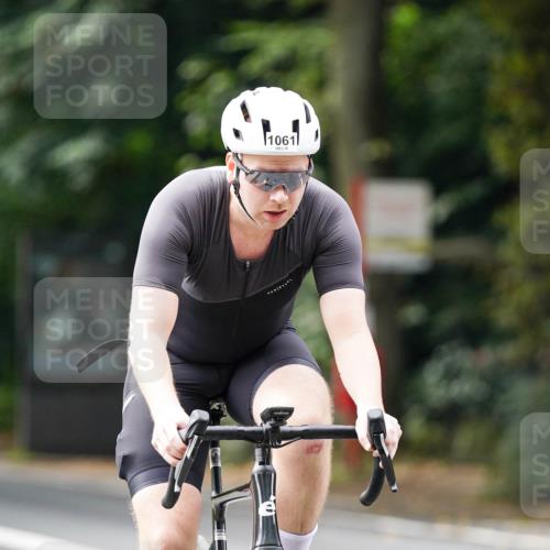 14.09.2025 - Stadtparktriathlon Michael Burmester http://msf.ph/oto/8913388 14.09.2025 11:57:34 Radfahren 1026, 1061, 1075, 1103, 1139, 1199 meine-sportfotos.de