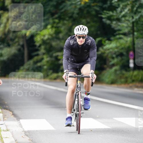 14.09.2025 - Stadtparktriathlon Michael Burmester http://msf.ph/oto/8913395 14.09.2025 11:57:48 Radfahren 966, 1027, 1084, 1109 meine-sportfotos.de