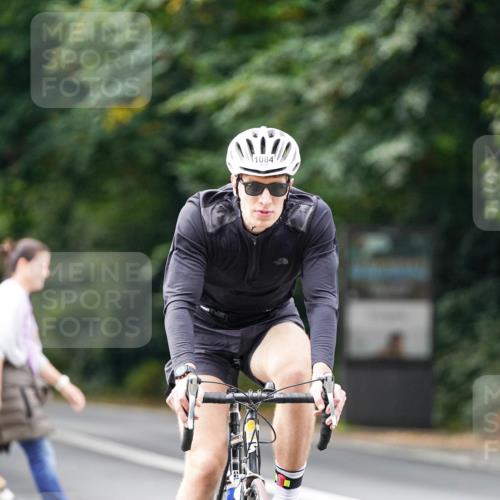 14.09.2025 - Stadtparktriathlon Michael Burmester http://msf.ph/oto/8913397 14.09.2025 11:57:49 Radfahren 966, 1027, 1084, 1109 meine-sportfotos.de
