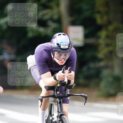 14.09.2025 - Stadtparktriathlon Michael Burmester http://msf.ph/oto/8913403 14.09.2025 11:58:08 Radfahren 1001, 1002, 1040, 1043, 1080, 1112 meine-sportfotos.de