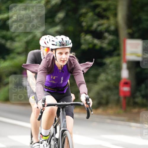 14.09.2025 - Stadtparktriathlon Michael Burmester http://msf.ph/oto/8913412 14.09.2025 11:58:16 Radfahren 1001, 1002, 1040, 1083, 1112, 1121, 1143, 1155, 1160, 1180 meine-sportfotos.de