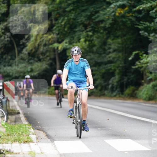 14.09.2025 - Stadtparktriathlon Michael Burmester http://msf.ph/oto/8913425 14.09.2025 11:58:29 Radfahren 945, 1083, 1097, 1098, 1101, 1180, 1193, 1213 meine-sportfotos.de