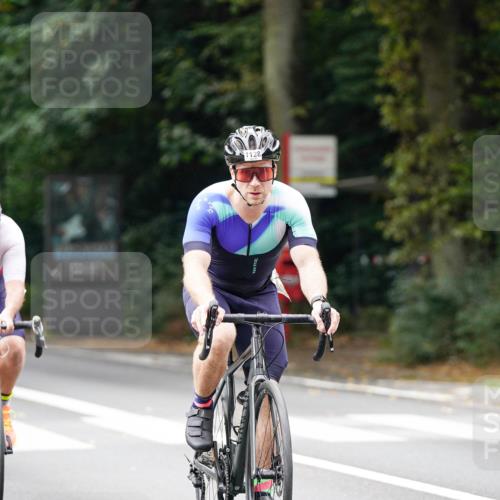 14.09.2025 - Stadtparktriathlon Michael Burmester http://msf.ph/oto/8913435 14.09.2025 11:58:39 Radfahren 972, 1059, 1066, 1097, 1102, 1128, 1156, 1193 meine-sportfotos.de