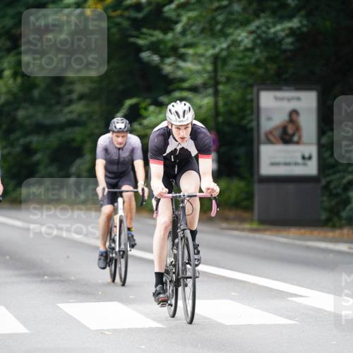 14.09.2025 - Stadtparktriathlon Michael Burmester http://msf.ph/oto/8913442 14.09.2025 11:58:49 Radfahren 1019, 1029, 1051, 1066, 1102, 1156, 1171 meine-sportfotos.de