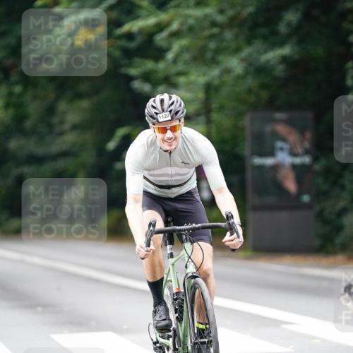 14.09.2025 - Stadtparktriathlon Michael Burmester http://msf.ph/oto/8913458 14.09.2025 11:59:04 Radfahren 1067, 1068, 1122, 1137, 1150, 1153, 1187 meine-sportfotos.de