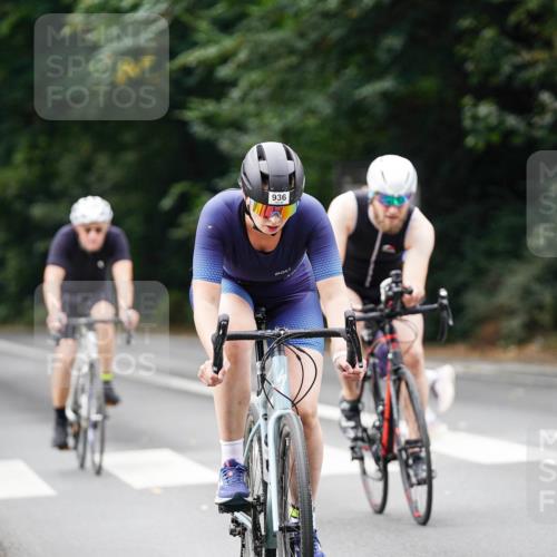 14.09.2025 - Stadtparktriathlon Michael Burmester http://msf.ph/oto/8913484 14.09.2025 11:59:47 Radfahren 936, 980, 1054, 1057, 1107, 1115, 1178, 1202 meine-sportfotos.de