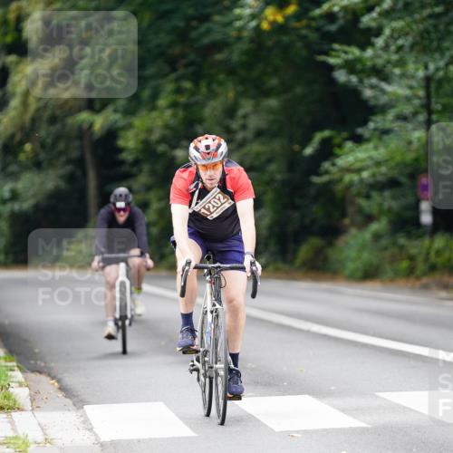 14.09.2025 - Stadtparktriathlon Michael Burmester http://msf.ph/oto/8913486 14.09.2025 11:59:50 Radfahren 936, 980, 1054, 1057, 1107, 1115, 1202 meine-sportfotos.de