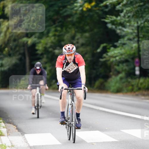 14.09.2025 - Stadtparktriathlon Michael Burmester http://msf.ph/oto/8913487 14.09.2025 11:59:51 Radfahren 936, 980, 1054, 1057, 1107, 1115, 1202 meine-sportfotos.de