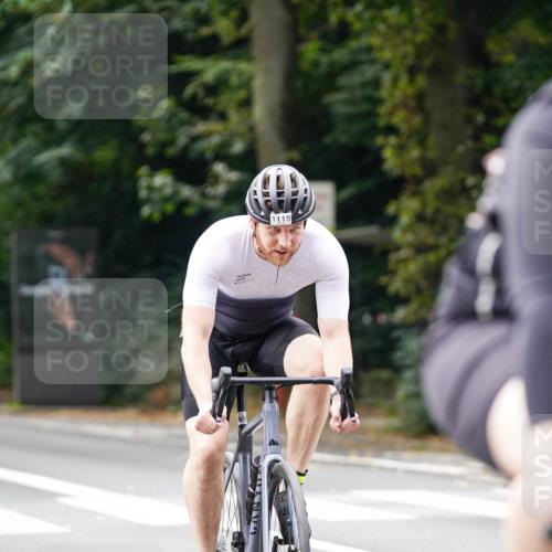 14.09.2025 - Stadtparktriathlon Michael Burmester http://msf.ph/oto/8913493 14.09.2025 11:59:55 Radfahren 980, 1115, 1202 meine-sportfotos.de