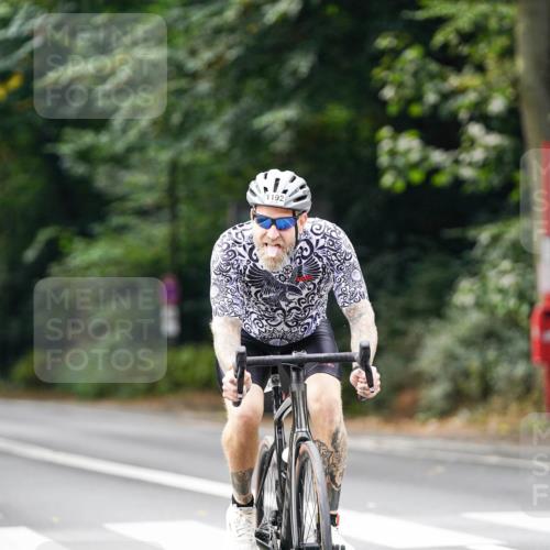 14.09.2025 - Stadtparktriathlon Michael Burmester http://msf.ph/oto/8913503 14.09.2025 12:00:33 Radfahren 1033, 1036, 1047, 1069, 1192 meine-sportfotos.de