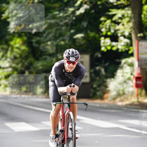 14.09.2025 - Stadtparktriathlon Michael Burmester http://msf.ph/oto/8913530 14.09.2025 12:01:06 Radfahren 1031, 1039, 1041, 1062, 1099, 1176, 1188, 1209, 1210, 1220 meine-sportfotos.de