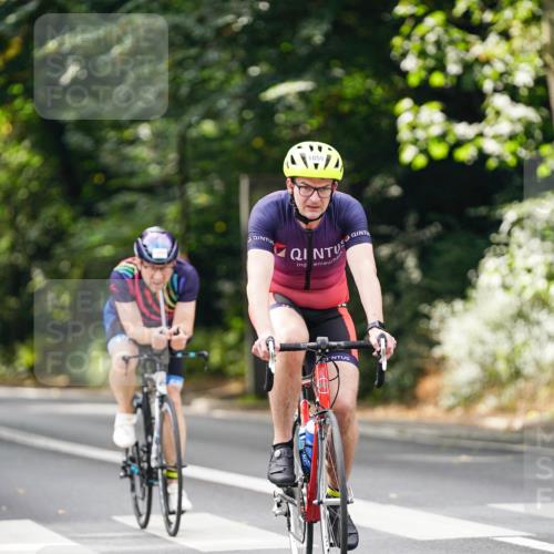 14.09.2025 - Stadtparktriathlon Michael Burmester http://msf.ph/oto/8913543 14.09.2025 12:01:20 Radfahren 1005, 1041, 1046, 1058, 1060, 1086, 1099, 1185 meine-sportfotos.de