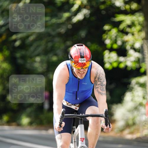 14.09.2025 - Stadtparktriathlon Michael Burmester http://msf.ph/oto/8913552 14.09.2025 12:01:27 Radfahren 948, 1005, 1046, 1086, 1126, 1185 meine-sportfotos.de