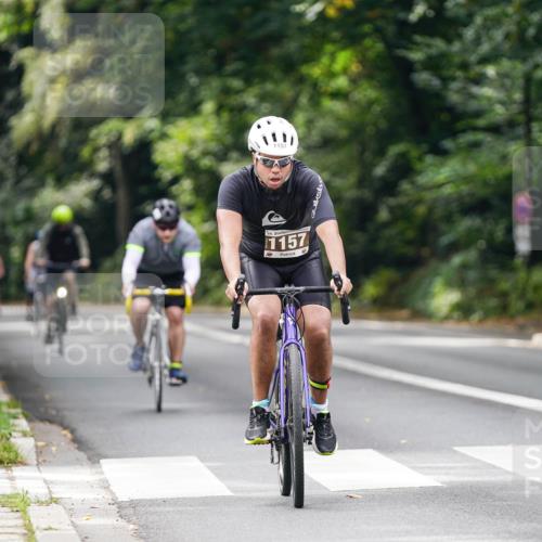 14.09.2025 - Stadtparktriathlon Michael Burmester http://msf.ph/oto/8913560 14.09.2025 12:01:36 Radfahren 948, 1085, 1087, 1117, 1126, 1157, 1158 meine-sportfotos.de