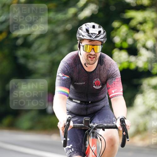 14.09.2025 - Stadtparktriathlon Michael Burmester http://msf.ph/oto/8913592 14.09.2025 12:02:06 Radfahren 1025, 1072, 1094, 1096, 1120, 1148, 1152, 1169, 1186, 1218 meine-sportfotos.de