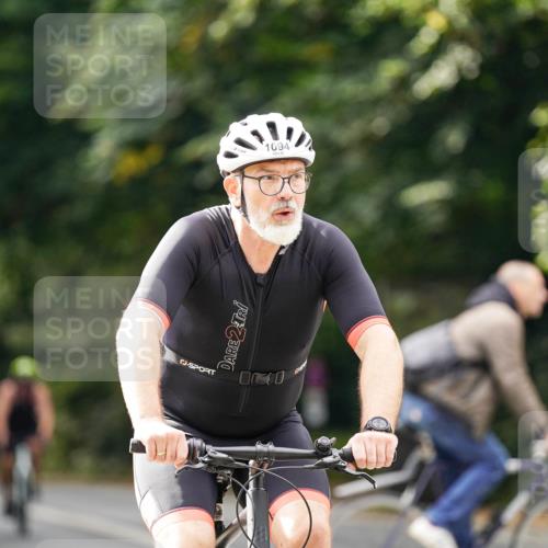 14.09.2025 - Stadtparktriathlon Michael Burmester http://msf.ph/oto/8913595 14.09.2025 12:02:10 Radfahren 1025, 1072, 1094, 1096, 1120, 1141, 1148, 1174, 1186 meine-sportfotos.de