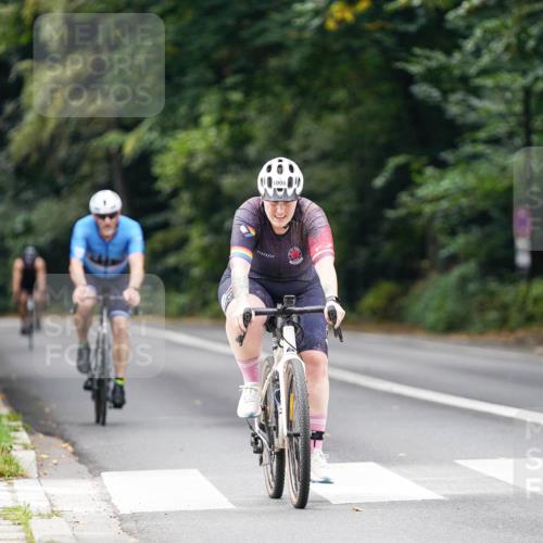 14.09.2025 - Stadtparktriathlon Michael Burmester http://msf.ph/oto/8913602 14.09.2025 12:02:17 Radfahren 1008, 1094, 1141, 1164, 1174, 1186, 1194 meine-sportfotos.de