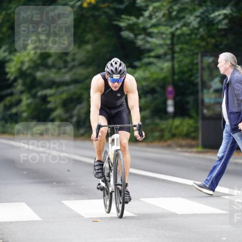 14.09.2025 - Stadtparktriathlon Michael Burmester http://msf.ph/oto/8913605 14.09.2025 12:02:23 Radfahren 1008, 1164, 1194 meine-sportfotos.de