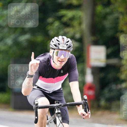 14.09.2025 - Stadtparktriathlon Michael Burmester http://msf.ph/oto/8913617 14.09.2025 12:02:41 Radfahren 931, 1065, 1073, 1076, 1095, 1110, 1113, 1116, 1163 meine-sportfotos.de