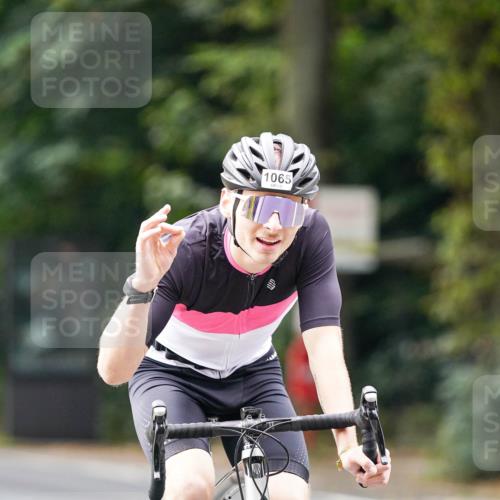 14.09.2025 - Stadtparktriathlon Michael Burmester http://msf.ph/oto/8913618 14.09.2025 12:02:41 Radfahren 931, 1065, 1073, 1076, 1095, 1110, 1113, 1116, 1163 meine-sportfotos.de