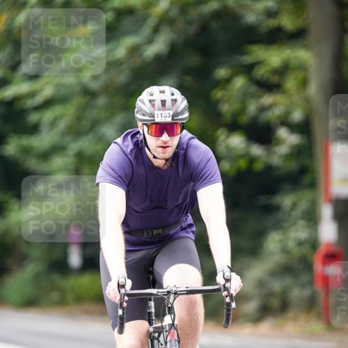 14.09.2025 - Stadtparktriathlon Michael Burmester http://msf.ph/oto/8913626 14.09.2025 12:02:46 Radfahren 1055, 1065, 1076, 1113, 1163 meine-sportfotos.de