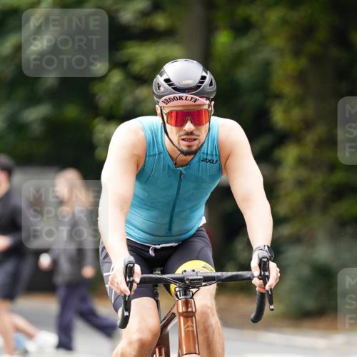 14.09.2025 - Stadtparktriathlon Michael Burmester http://msf.ph/oto/8913633 14.09.2025 12:03:00 Radfahren 1049, 1082, 1173 meine-sportfotos.de