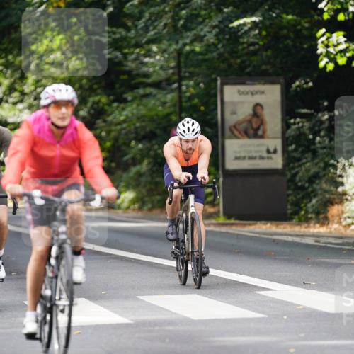 14.09.2025 - Stadtparktriathlon Michael Burmester http://msf.ph/oto/8913645 14.09.2025 12:03:28 Radfahren 997, 1056, 1077, 1091 meine-sportfotos.de