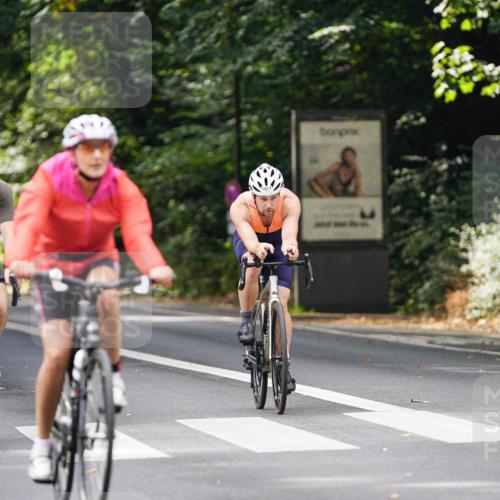14.09.2025 - Stadtparktriathlon Michael Burmester http://msf.ph/oto/8913646 14.09.2025 12:03:29 Radfahren 997, 1023, 1056, 1077, 1091 meine-sportfotos.de