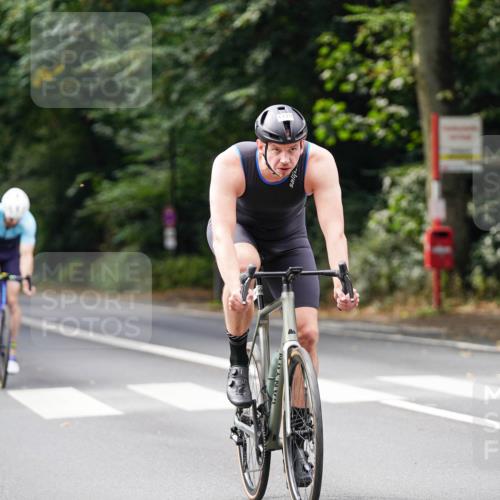 14.09.2025 - Stadtparktriathlon Michael Burmester http://msf.ph/oto/8913663 14.09.2025 12:03:45 Radfahren 1017, 1022, 1129, 1133, 1142, 1170, 1203, 1204, 1211 meine-sportfotos.de