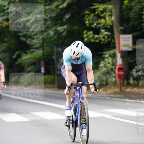 14.09.2025 - Stadtparktriathlon Michael Burmester http://msf.ph/oto/8913664 14.09.2025 12:03:47 Radfahren 1017, 1129, 1133, 1142, 1144, 1170, 1203, 1204, 1205, 1211 meine-sportfotos.de